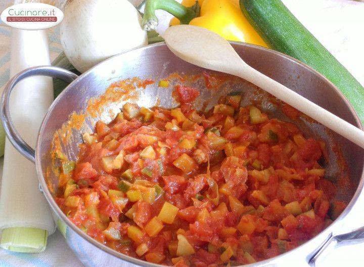 Sugo vegetariano con Peperoni, Porri e Zucchine preparazione 11